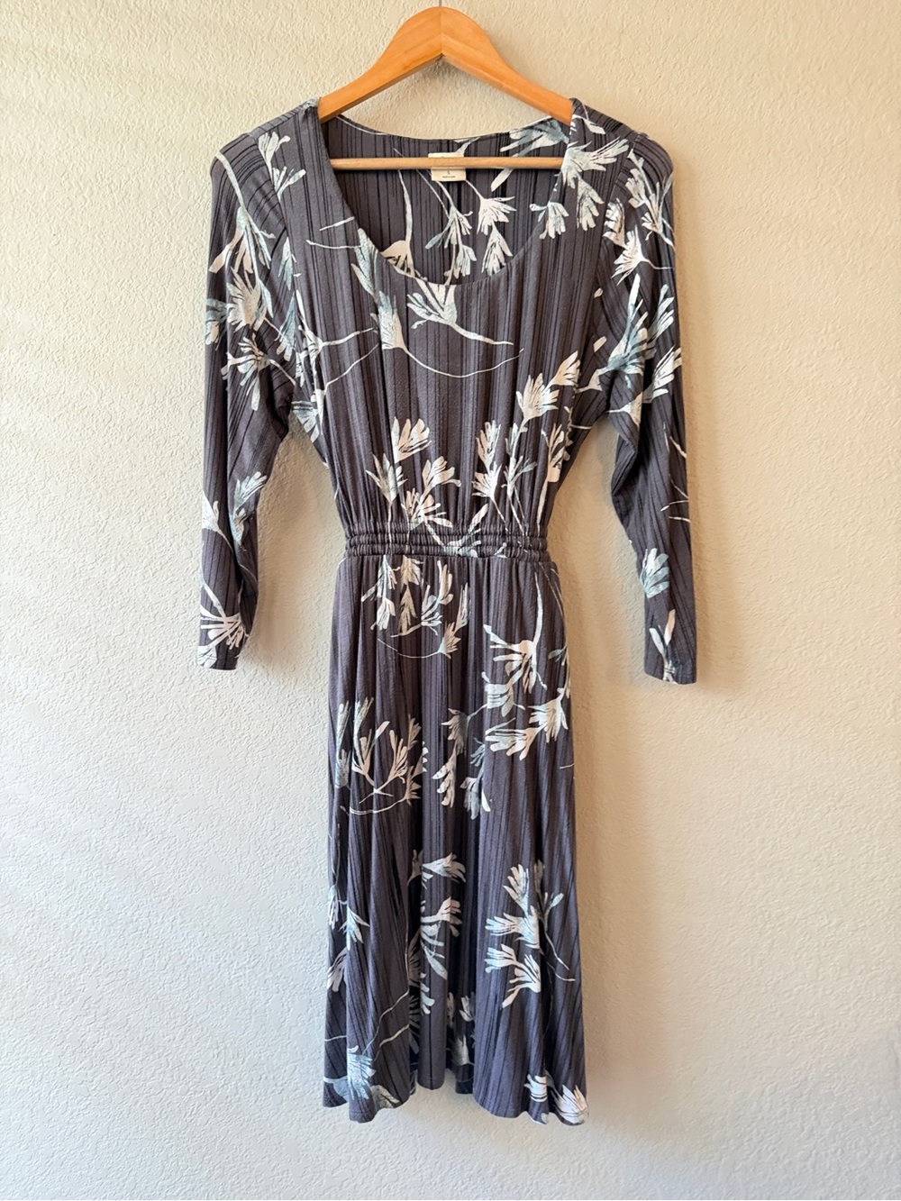 Soma Gray Floral Long Sleeve Midi Dress Size Small